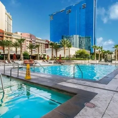 Amazing Strip View - Balcony Suite - The Signature Mgm 24707